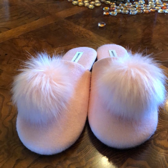 Sala Fifth Avenue Pink Slippers - Picture 2 of 7